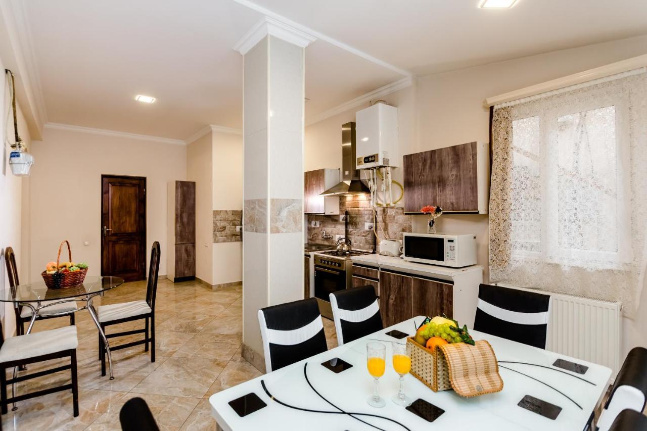Comfortable House On Marjanishvili * Tbilisi