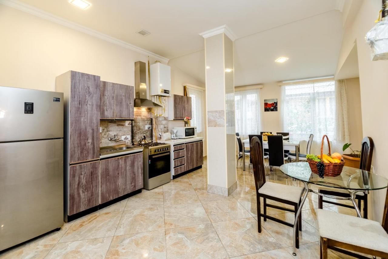 Comfortable House On Marjanishvili Apartment *